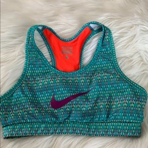Nike pro kids sports bra